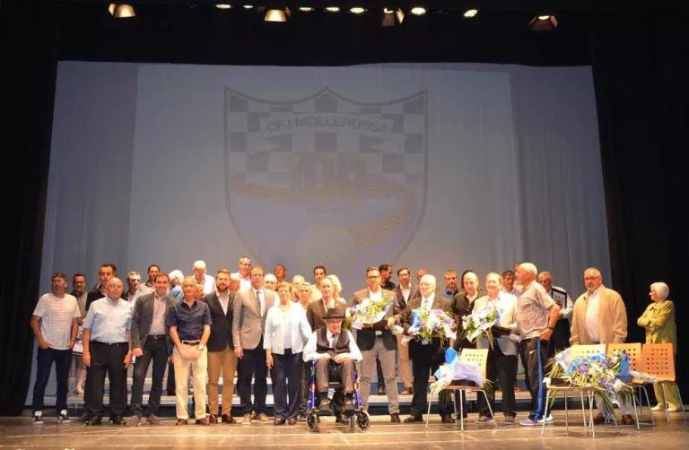 Cent anys de futbol