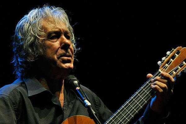 Paco Ibáñez, a la cafeteria Slàvia just el dia del 25 aniversari