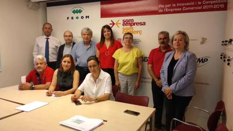 Advoquen per ajustar l'horari comercial