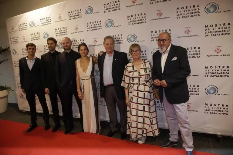Feliç aniversari, Mostra!