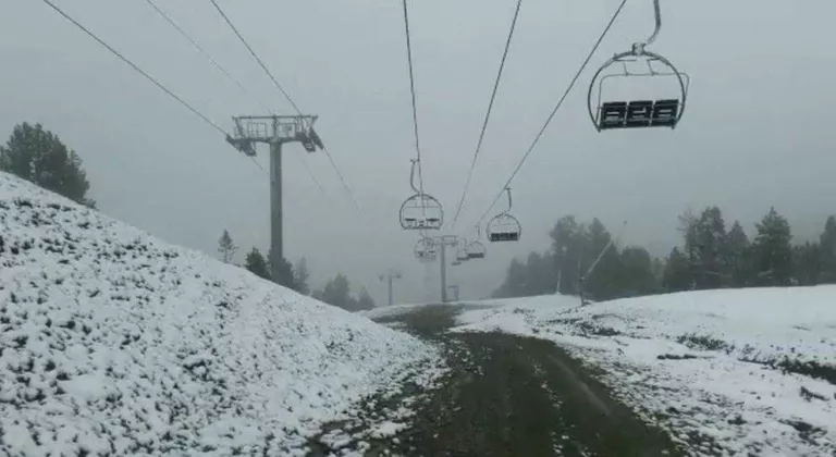 Neva en ple juny al Pirineu