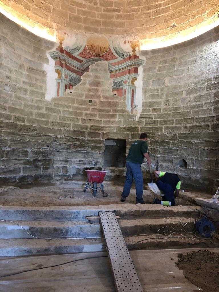 Restauren les pintures del XVII de Carratalà, a Aitona