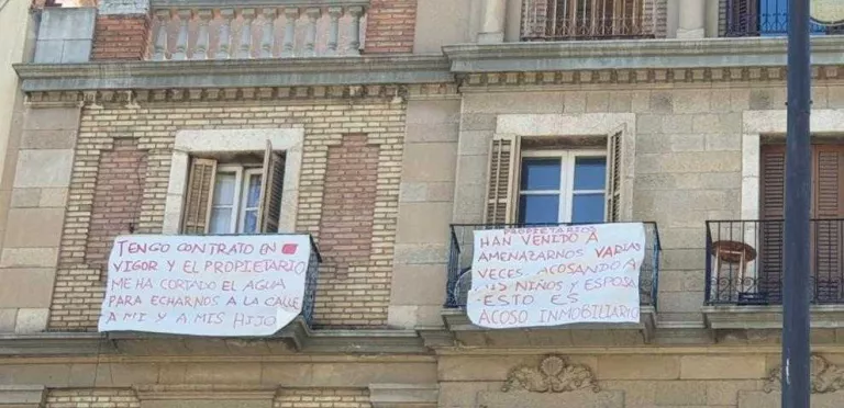 La PAH denuncia 2 desnonaments i un cas d'assetjament immobiliari