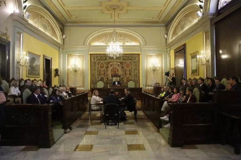 Pueyo veu la capacitat d’inversió de la Paeria molt limitada pel deute