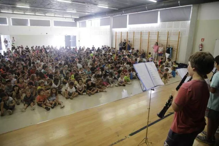 Centenars d’escolars celebren el Dia de la Música a Lleida