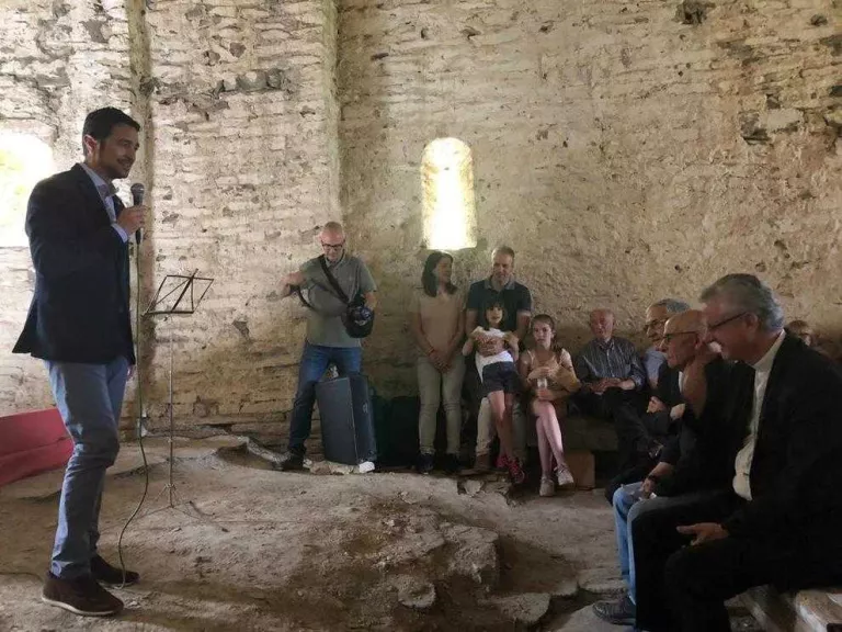 Estrenen la restauració de l’ermita de Farrera