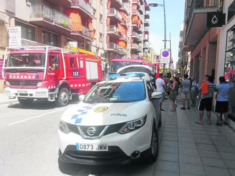 Incendi en un traster a Tàrrega i de palets a Aitona