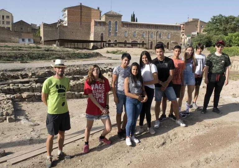 Camps de treball per a joves a Guissona
