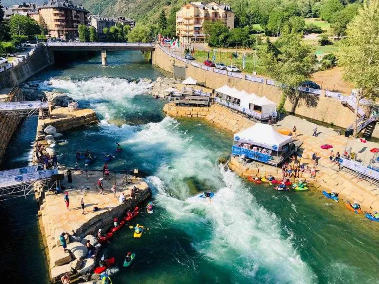 Ple català a Sort