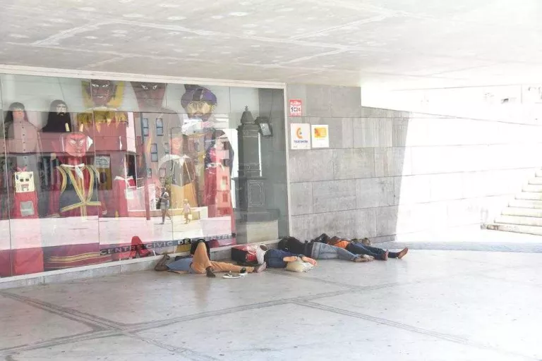 Pla de xoc de la Paeria per atendre temporers
