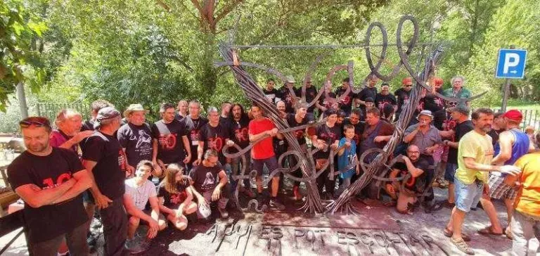La fira del ferro es forja amb foc
