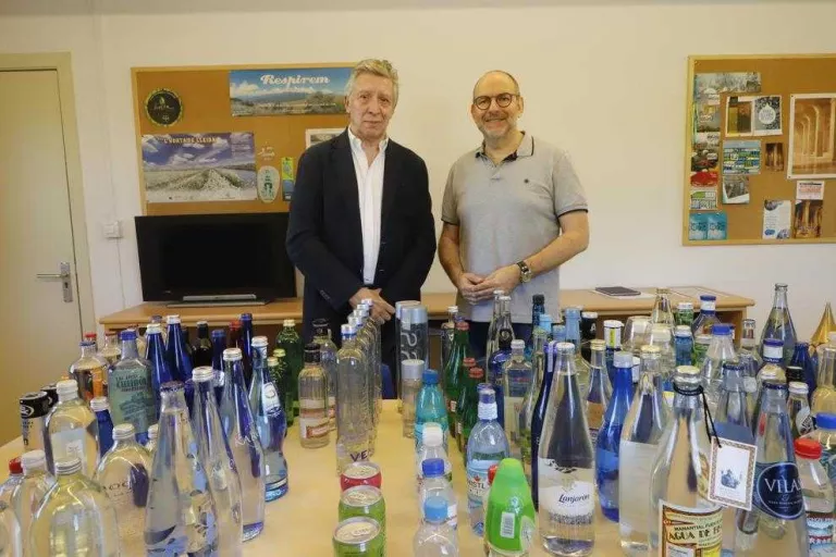 Passió per les botelles d’aigua