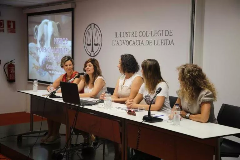Comissió de l’advocacia per lluitar contra el maltractament animal