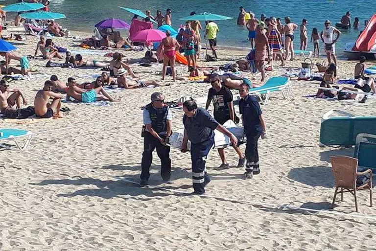 Mor als 71 anys el president del Col·legi de Gestors de Lleida en una platja de Roses