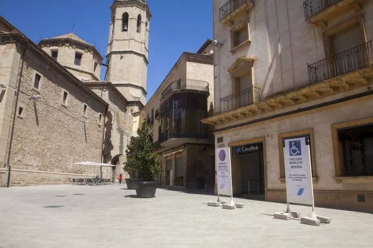 En marxa l’ordenació del trànsit a la plaça Major de Tàrrega