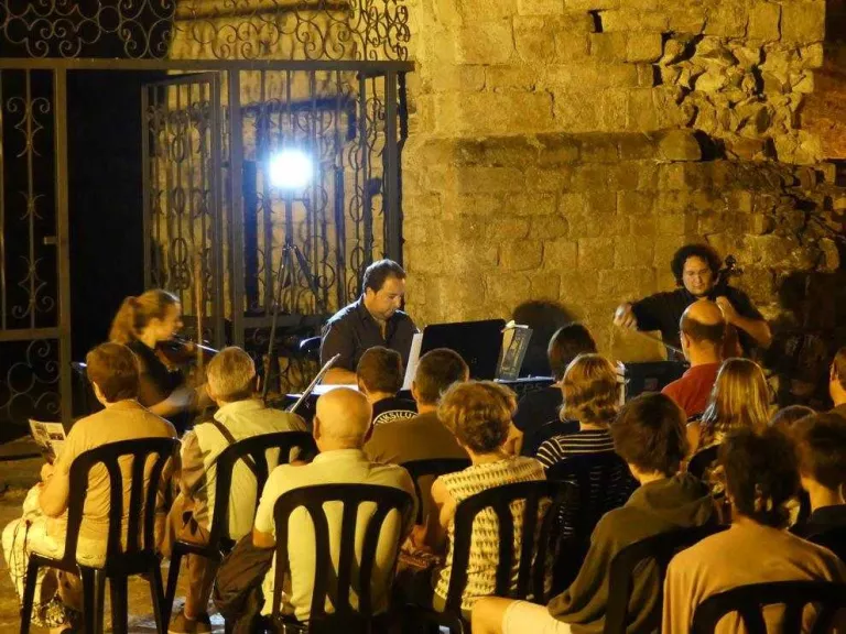 El trio Constanza va interpretar Vivaldi, entre altres compositors.