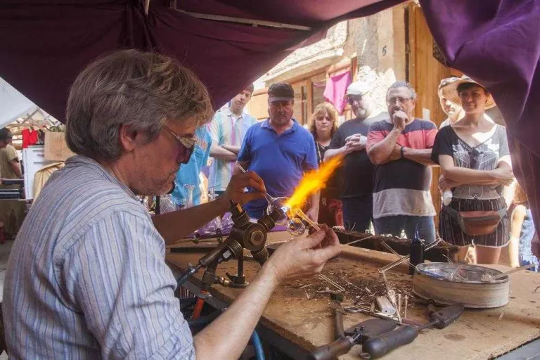 Bany de masses al Guimerà medieval