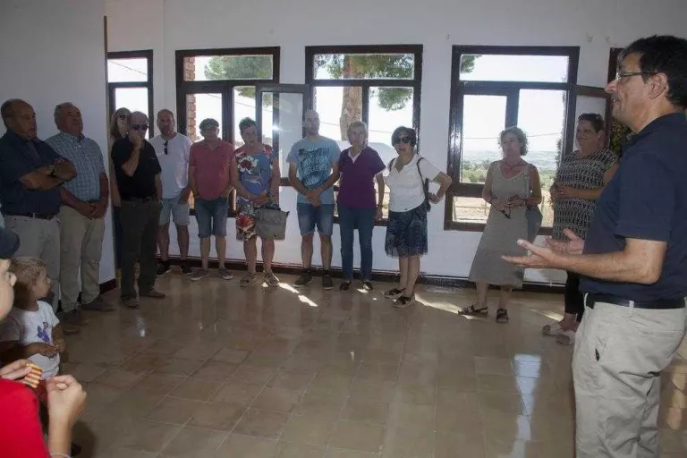 La Donzell converteix l’antiga escola en un local social