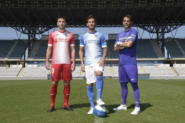 El Lleida estrena samarreta