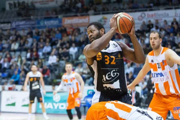 Shaquille O’Neal Cleare, en el partit de la temporada passada contra el Corunya.