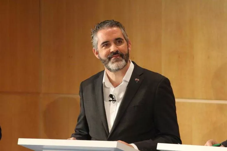El metge i polític lleidatà Jorge Soler s’estrena en la novel·la curta