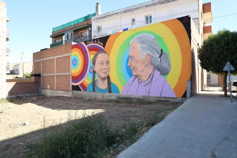 Un poble de Lleida lleuxi un mural dedicat a Greta Thunberg i Jane Goodall