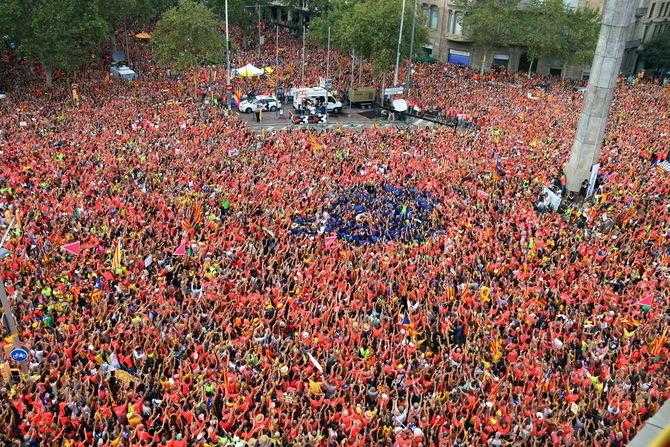 La manifestació de la tarda a Barcelona es podrà veure a les dos cadenes.