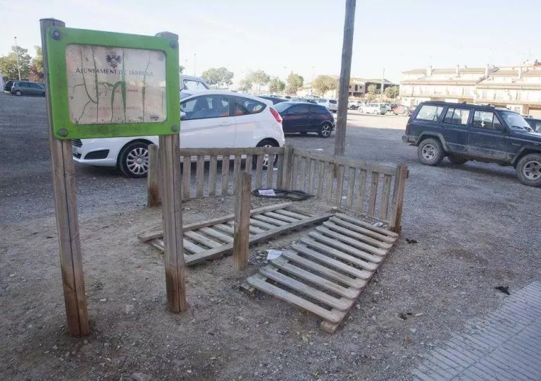Queixes a Tàrrega per les destrosses en un pipican