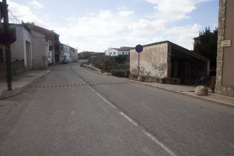 Anglesola renovarà les voreres i les canonades del carrer Lleida