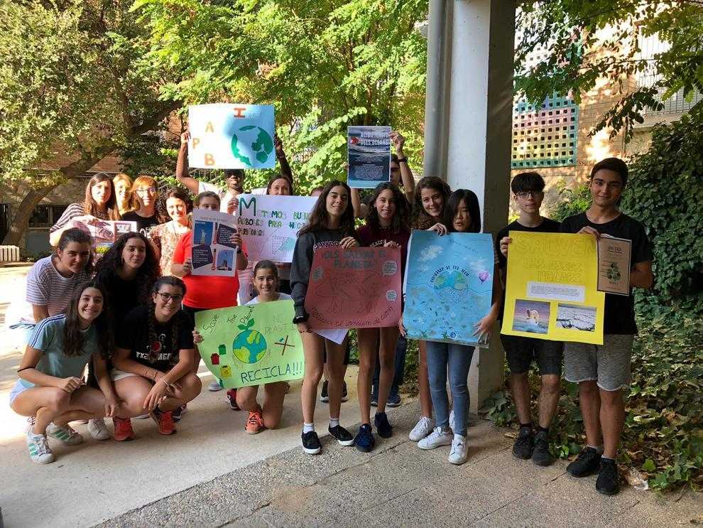 Els estudiants clamen: “No hi ha futur sense planeta”