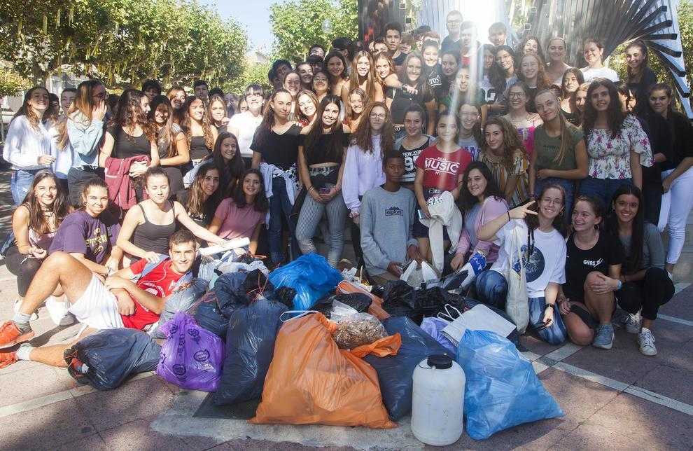 Els estudiants clamen: “No hi ha futur sense planeta”