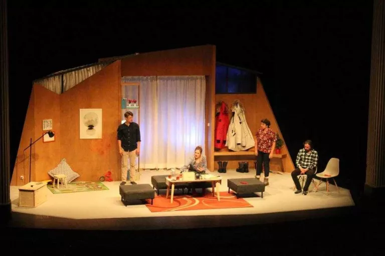 La comèdia ‘Lapònia’ va omplir dissabte a la nit el Teatre Ateneu de Tàrrega.