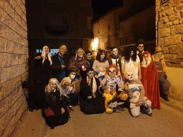 La Granja d’Escarp celebra la Nit de les Ànimes amb castanyes i terror