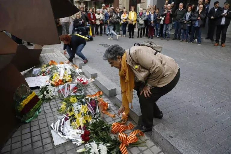 Una cicatriu que encara és viva
