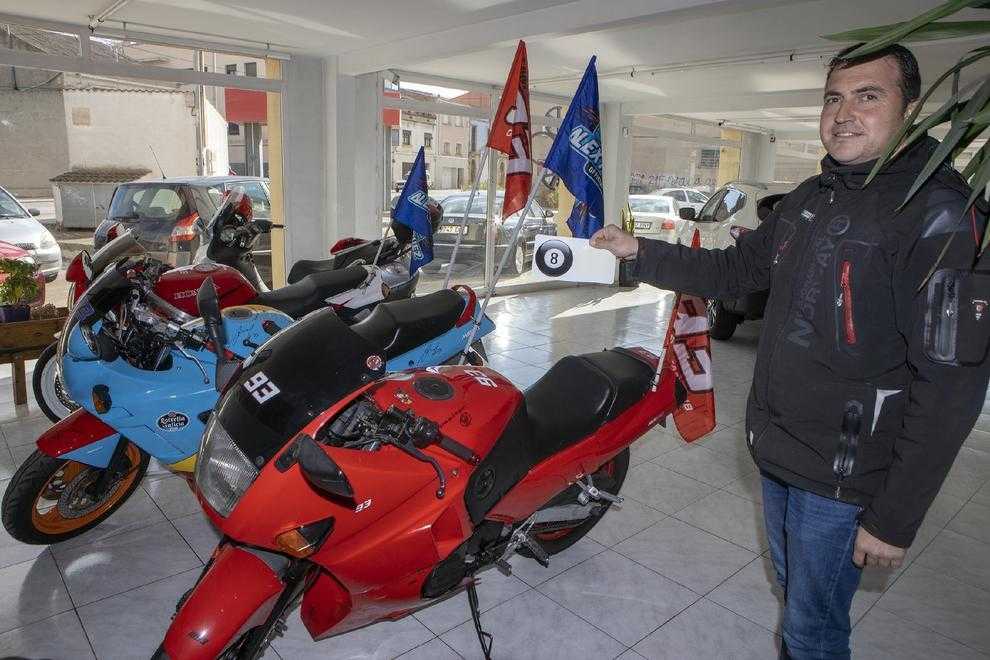 Cervera s’engalana per rebre els seus campions