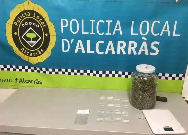 Detingut per traficar amb 'maria' a Alcarràs