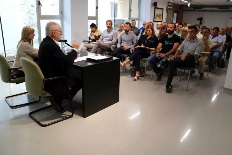 El síndic, en una reunió dels plans d’emergència.