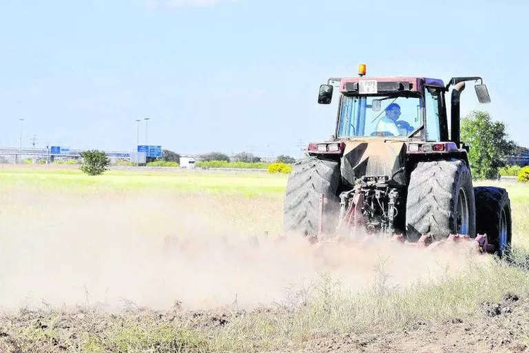 Els concessionaris demanen suports tant per a tractors nous com utilitzats.