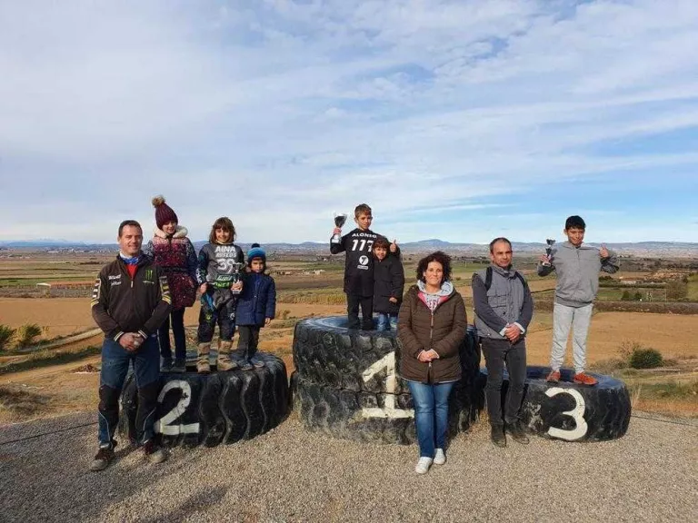 El podi d’MX65 amb Aina Arfelis, Alonso Romano i Ot Marí.