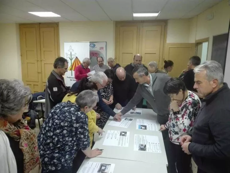 Divisió entre les associacions de veïns sobre les plataformes