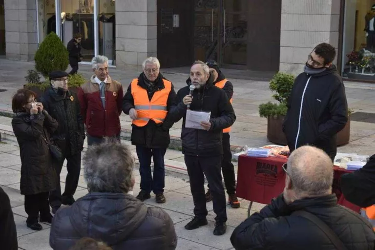 La Marea Pensionista reuneix una vintena de persones a Lleida