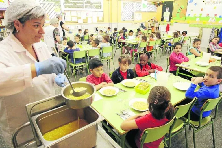 Concedides 7.600 beques menjador per aquest curs escolar a Lleida