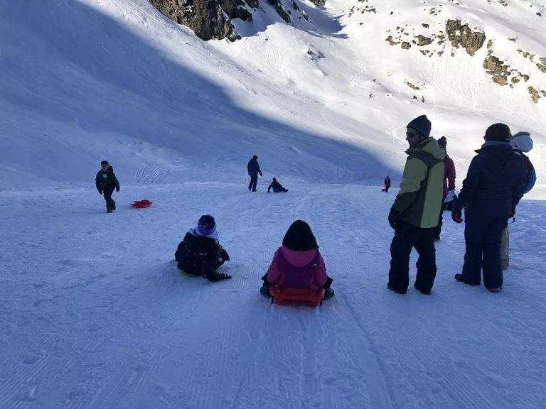 Milers de visitants reben el nou any en cases rurals i pistes d’esquí del Pirineu