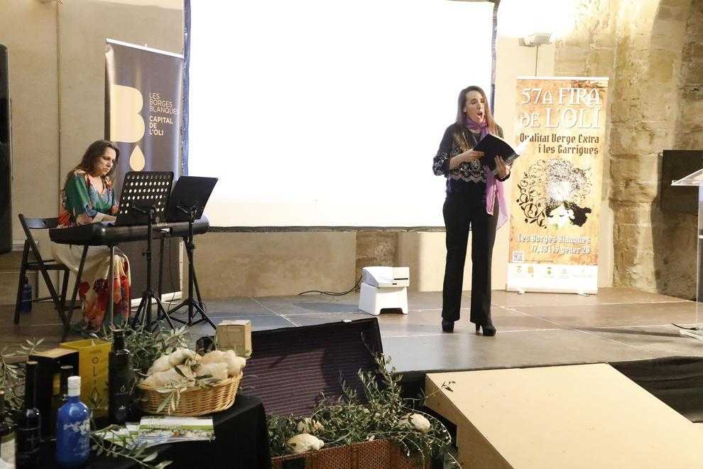 La presentació del certamen va tenir lloc a la sala de la Canonja de la Seu Vella.
