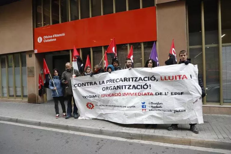 Dos doctorandes denuncien la UdL al no prorrogar-los el contracte