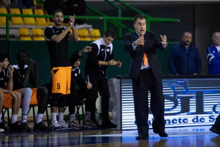 La lesió de Marc Martí podria obligar a un altre fitxatge