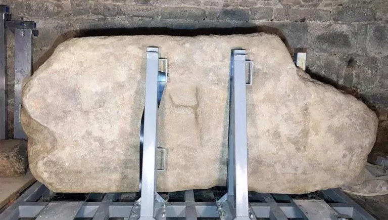 El Museu de Solsona restaura tres menhirs