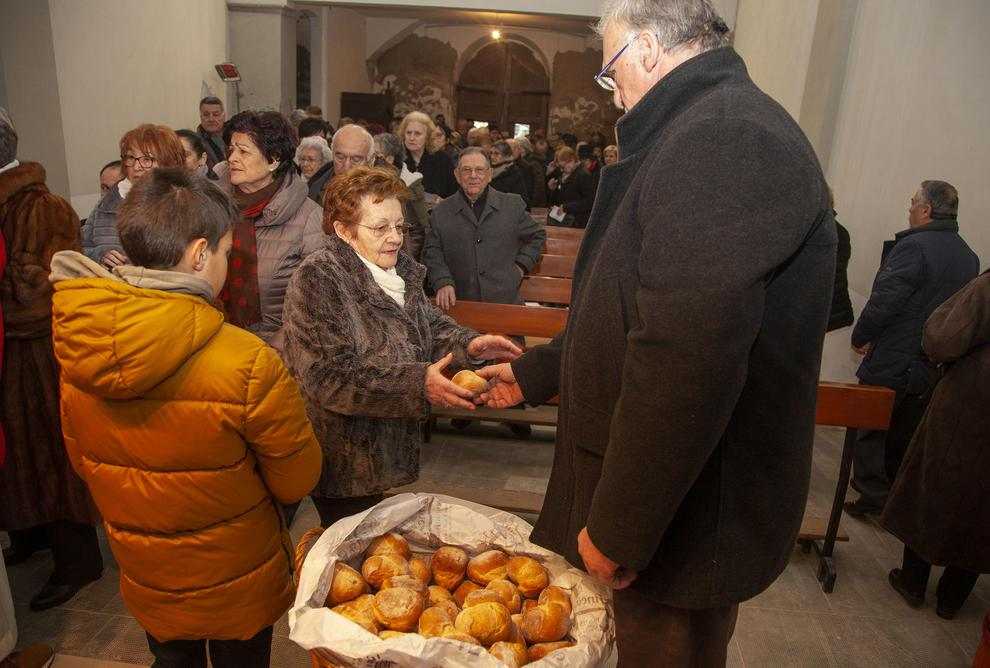 Sant Sebastià reviu una festa centenària al Pont i la Seu