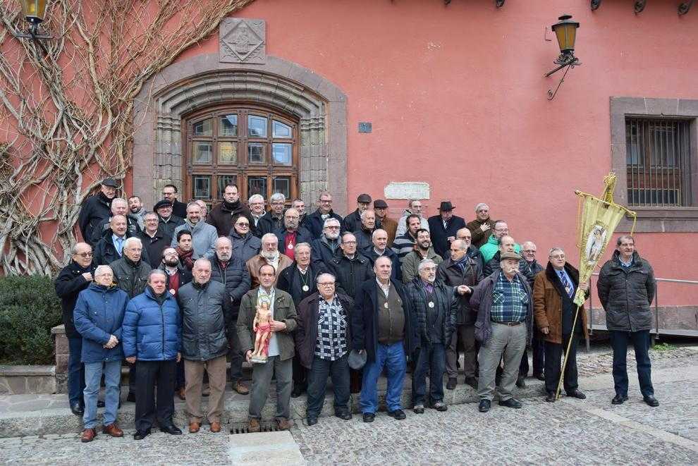 Sant Sebastià reviu una festa centenària al Pont i la Seu