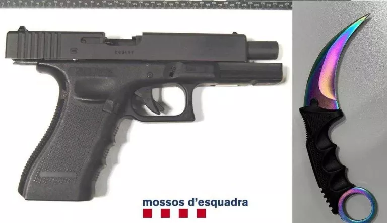 Atracats amb una pistola en un ascensor a Balàfia